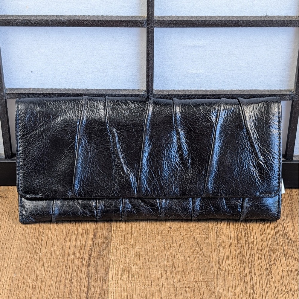 Hobo Leather Clutch Trifold Wallet Black Pleated Paisley VI-3992 NWT